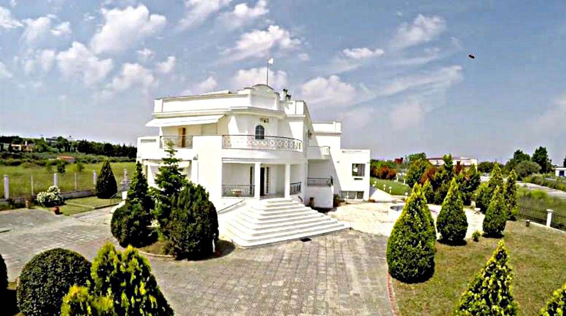 Different Dimension Mansion Party