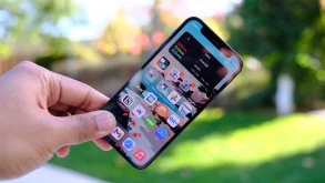 iPhone 12 mini: Προβλήματα με την οθόνη αναφέρουν οι χρήστες