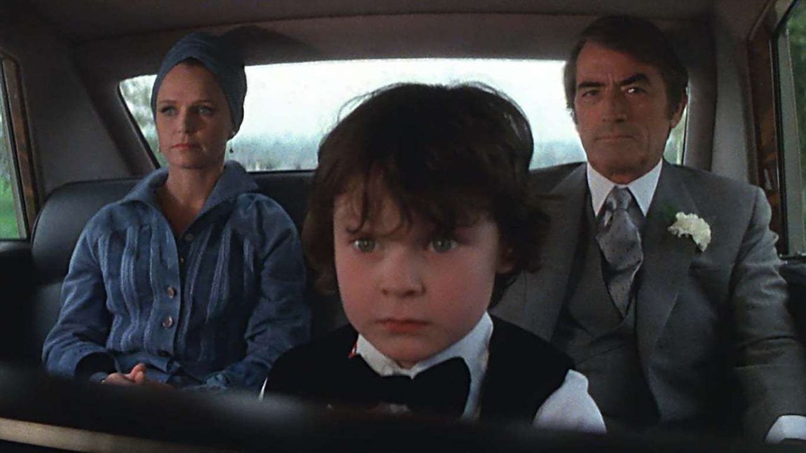 The Omen: Το τροχαίο δυστύχημα και άλλες ιστορίες που στοίχειωσαν την ταινία