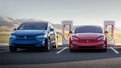 Η Tesla πρέπει να ανακαλέσει 158.000 οχήματα