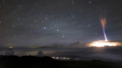 Απόκοσμη εικόνα από τον ουρανό της Χαβάης συνδυάζει δύο σπάνια φαινόμενα