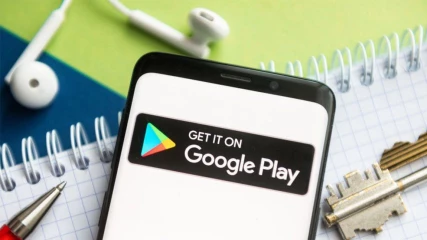 Η Google μειώνει στο μισό το μερίδιό της από το Play Store