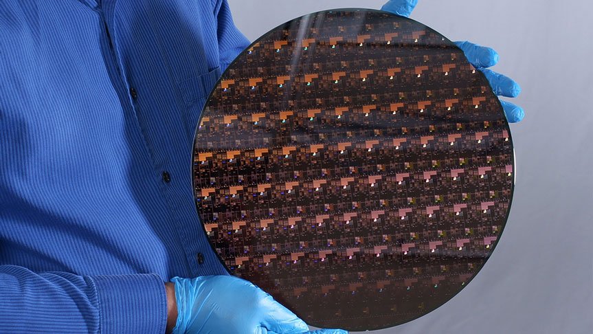 Η IBM αποκάλυψε το πρώτο chip 2nm στον κόσμο (ΕΙΚΟΝΕΣ+ΒΙΝΤΕΟ)