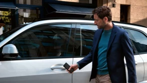 Με το Android 12 το smartphone σας θα γίνει το κλειδί του αυτοκινήτου σας