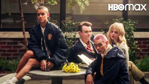 Η αναβίωση του Gossip Girl απέκτησε νέο trailer γεμάτο με καυτά ειδύλλια