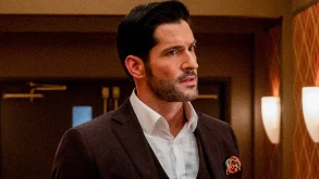 Lucifer 6η σεζόν: Ερωτηματικά δημιουργεί ο Tom Ellis δίπλα σε ένα... DeLorean (ΦΩΤΟ)
