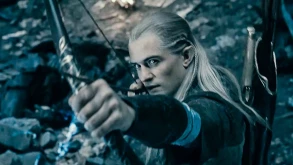 Orlando Bloom: Ακόμη και 20 χρόνια μετά ο "Legolas" το έχει με το τόξο του! (ΒΙΝΤΕΟ)