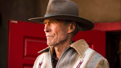 O Clint Eastwood στα 91 του σκηνοθετεί και παίζει στη νέα του γουέστερν ταινία (ΒΙΝΤΕΟ)