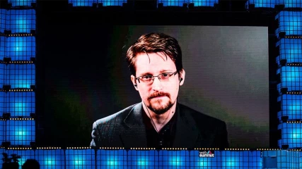 Snowden: Η Apple φέρνει την παγκόσμια μαζική παρακολούθηση