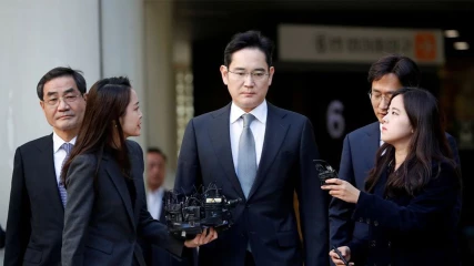 Αποφυλακίζεται την Παρασκευή ο επικεφαλής της Samsung