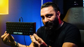 Corsair K65 και K70 keyboards - Ένα κανονικό και ένα ΑΝΤΙΚΑΝΟΝΙΚΟ πληκτρολόγιο!