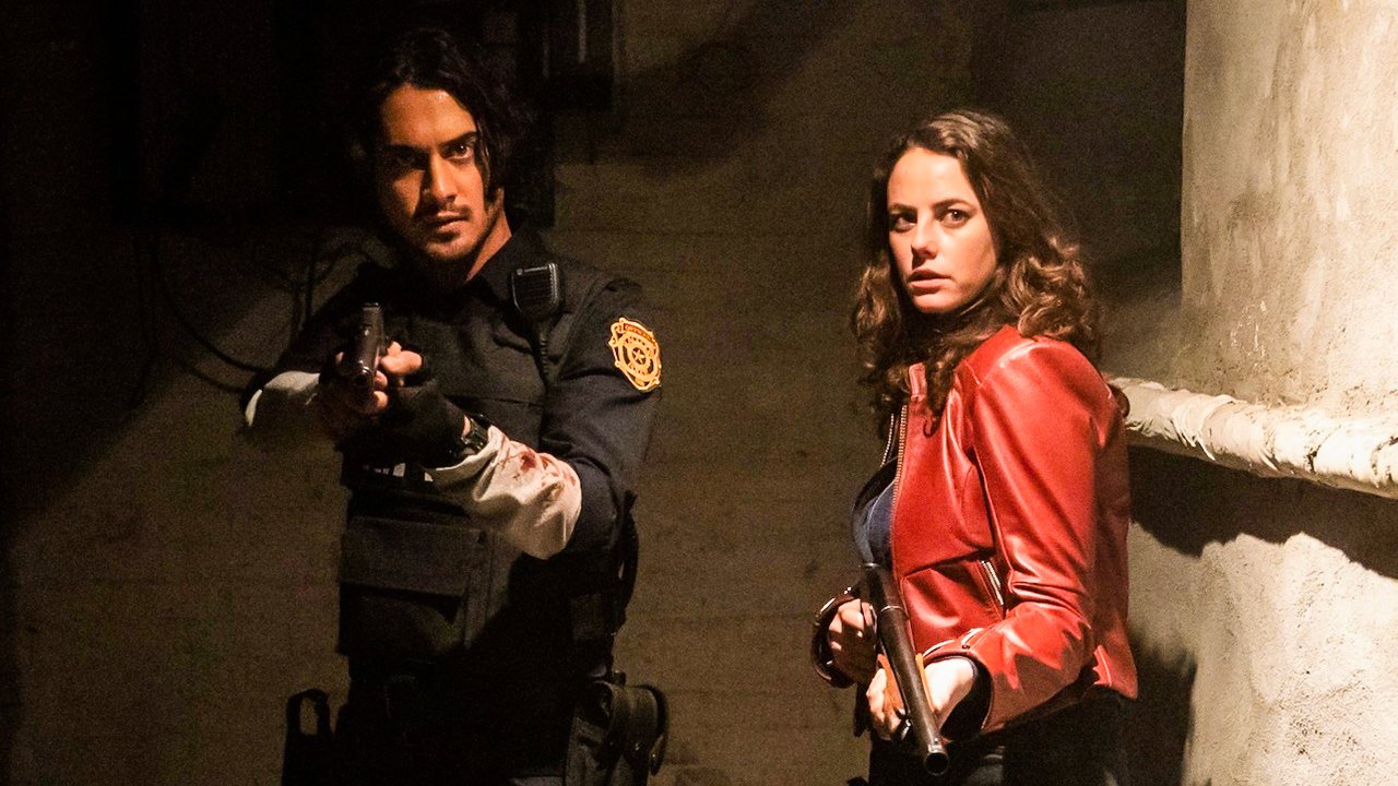 Resident Evil: Η πρώτη ματιά στη νέα ταινία έχει Leon και Claire αλλά και fan-made vibes (ΦΩΤΟ)