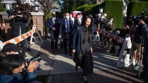 Ελεύθερη η κόρη του ιδρυτή της Huawei, πέταξε για Κίνα μετά από τρία χρόνια κράτησης
