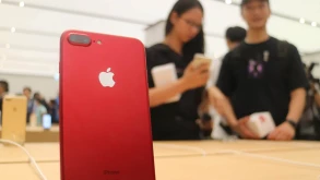 Η Apple προσέλαβε την υπεύθυνη δημοσίων σχέσεων του Meta και οι φήμες φουντώνουν