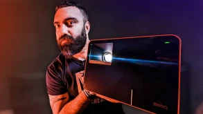 Θα βάζατε αυτόν τον "κύβο" στο σαλόνι σας; | BenQ X1300i  Review
