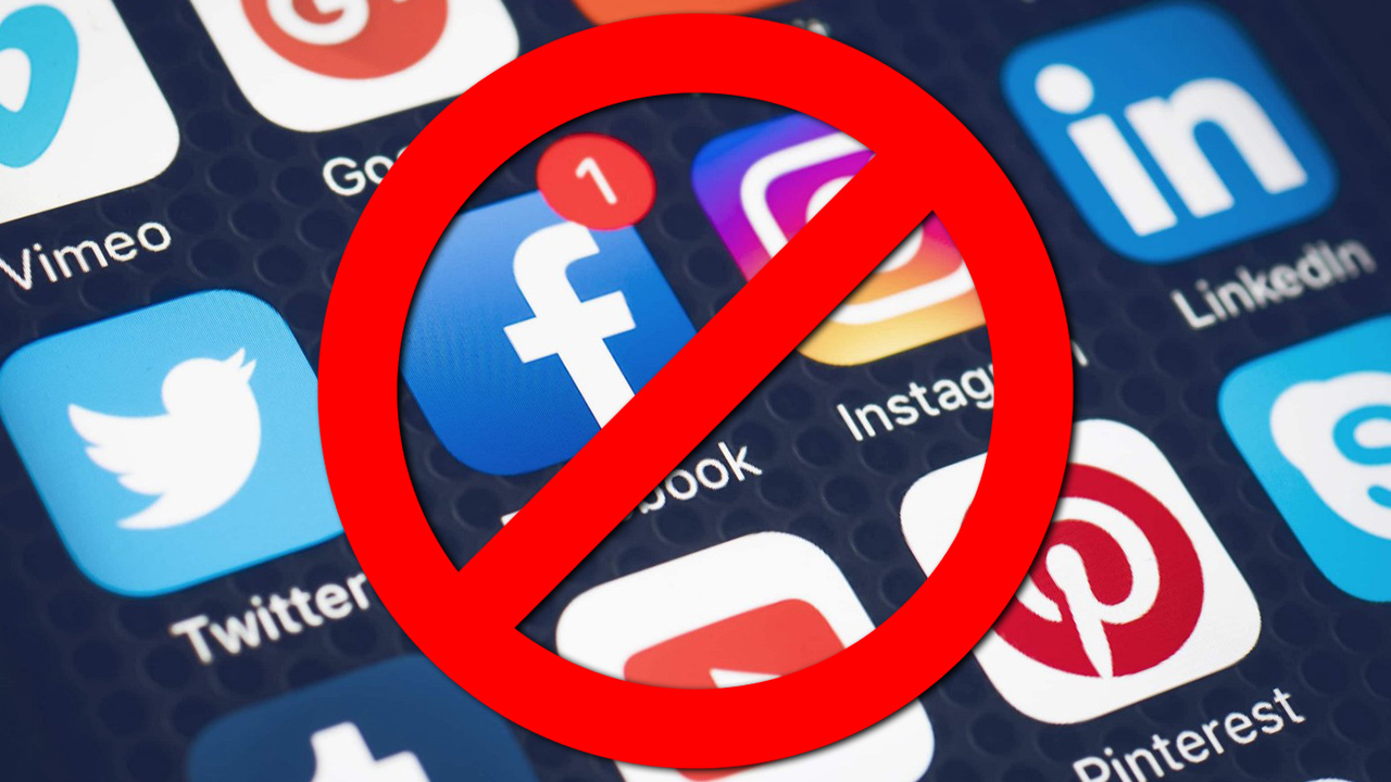 Θα κλείνατε τα social media για 2 μήνες με αμοιβή €2.380 ευρώ; 
