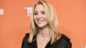 Νέα "Φιλαράκια"; Η Lisa Kudrow μιλάει για το ενδεχόμενο reboot των Friends
