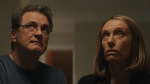 Νέα κλεφτή ματιά στο The Staircase του HBO με τους Colin Firth και Toni Collette (ΦΩΤΟ)