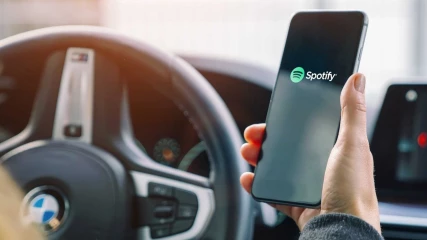 Spotify: Έρχονται φωνητικές εντολές στο νέο Car Mode