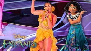 Η Megan Thee Stallion ερμηνεύει σε ραπ διασκευή το “We Don't Talk About Bruno” στα Oscars 