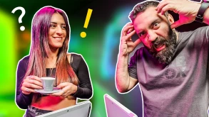 Οι Ερωτήσεις της Φωτεινής που Πάγωσαν τον Σάκη... |Microsoft Surface 8 Pro