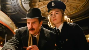 See How They Run: Saoirse Ronan και Sam Rockwell παίζουν σε ένα ζωηρό whodunnit (BINTEO)