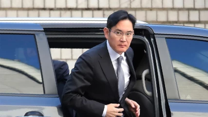 Ο καταδικασθέντας για διαφθορά διάδοχος της Samsung, έλαβε Προεδρική Χάρη