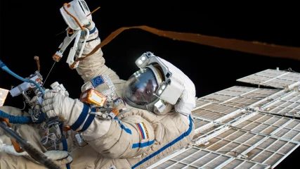ISS: Διαστημικός περίπατος διακόπηκε από πρόβλημα στη στολή