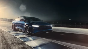 Το Lucid Air Sapphire έρχεται να κοντράρει το Tesla Model S Plaid (ΕΙΚΟΝΕΣ+ΒΙΝΤΕΟ)