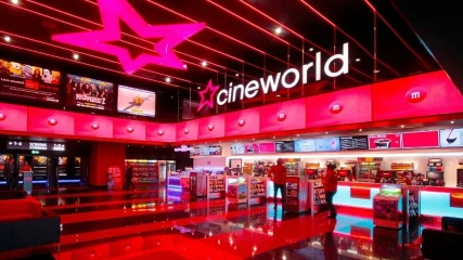 Cineworld: Η 2η μεγαλύτερη αλυσίδα κινηματογράφων του κόσμου είναι κοντά στην πτώχευση