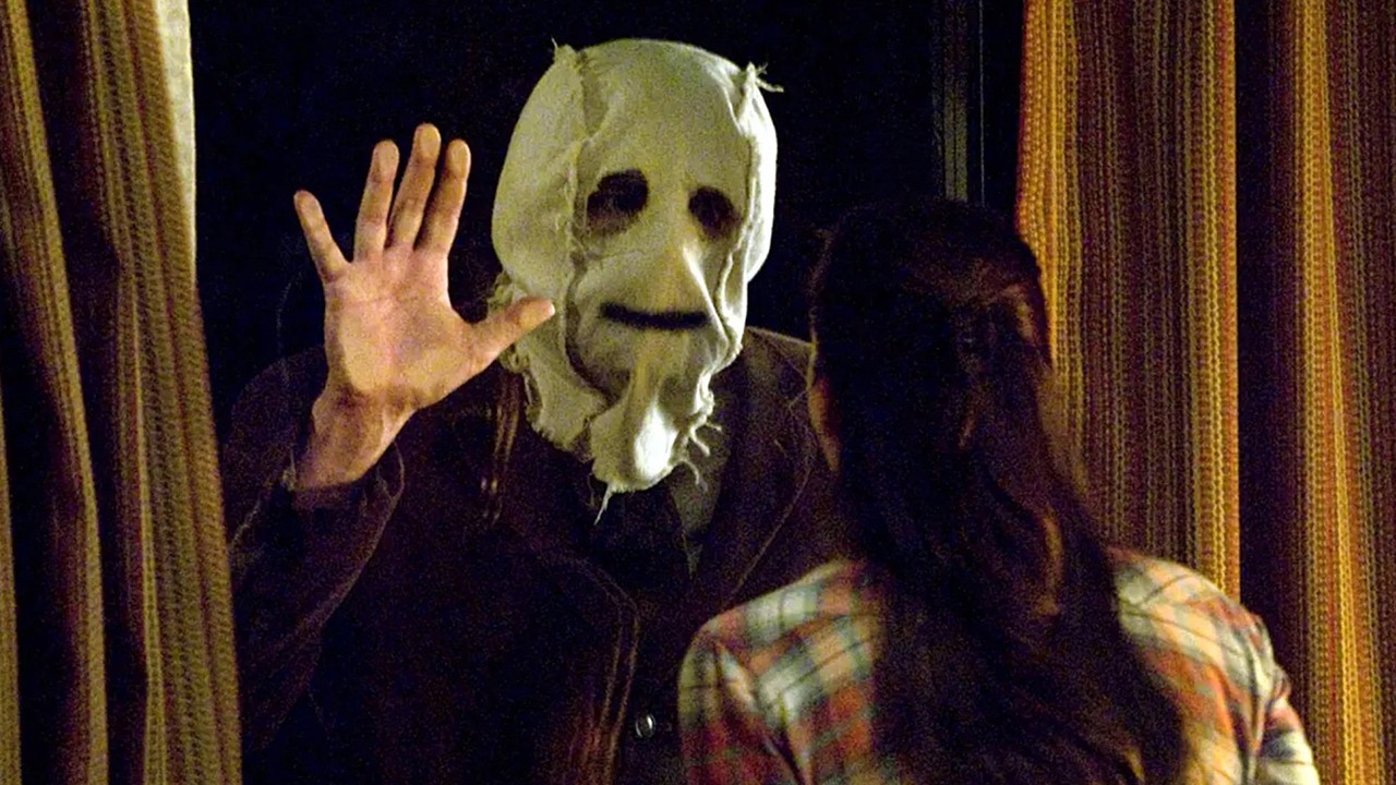 Έρχεται το remake του The Strangers με ολόκληρη τριλογία στα σκαριά