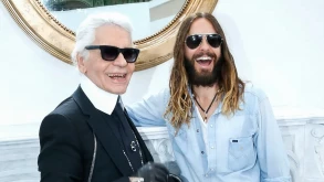 O Jared Leto θα παίξει τον Karl Lagerfeld στην ταινία για τη ζωή του σούπερ σταρ της μόδας
