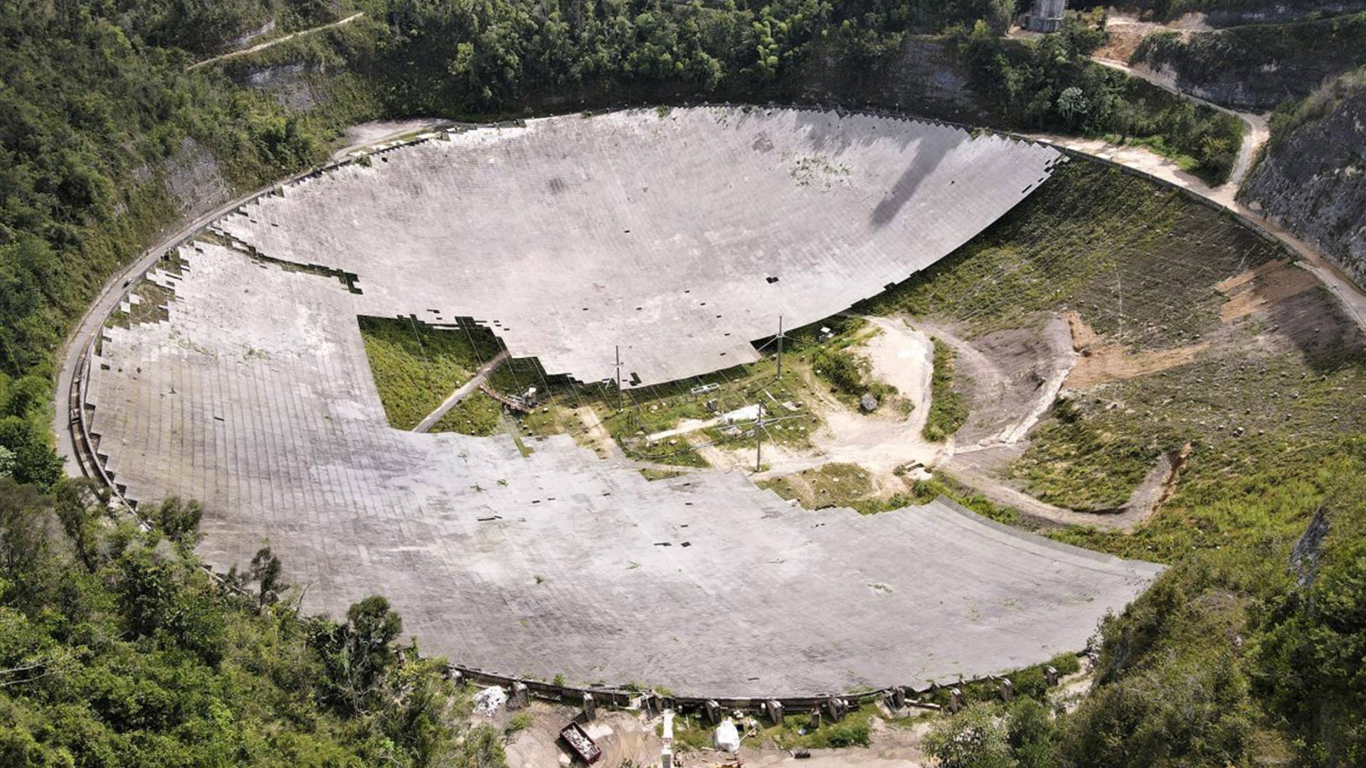 Οριστικό: Το τηλεσκόπιο του Arecibo δε θα ξαναχτιστεί