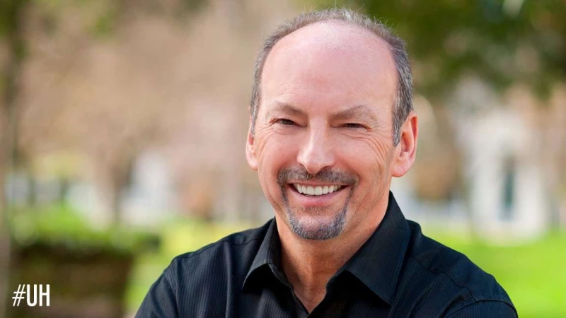 Peter Moore: “Δεν έχουν νόημα τα παράπονα για τα on-disc DLC”